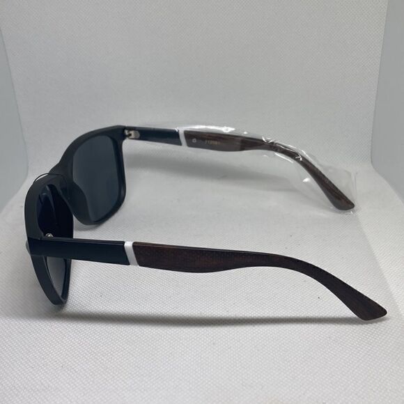 Classic Unisex Wood Print Sunglasses - Picture 3 of 4